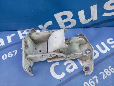 Петля двері розпашной Renault Trafic II, Opel Vivaro II, Nissan Primastar II (2006-2014) рестайл