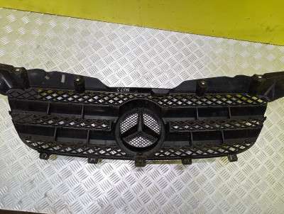 Решітка радіатора Mercedes-Benz Sprinter W 906 (2006-2014) дорестайл