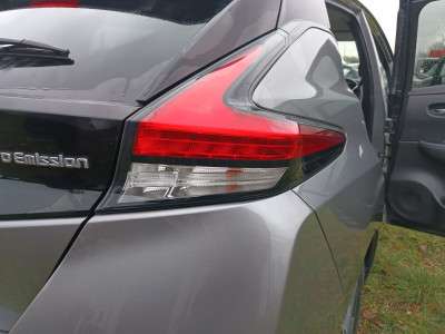 Фонарь задний (стоп сигнал) Nissan Leaf II 2018-2024