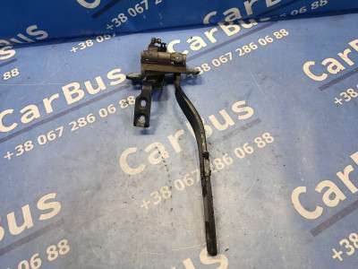 Петля крышки (двери) багажника Volkswagen Touareg (2007-2010) рестайл