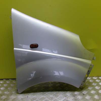 Крыло переднее правое Renault Trafic II, Opel Vivaro II, Nissan Primastar II (2006-2014) рестайл
