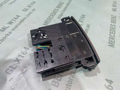 Пепельница передняя Mercedes GL X164