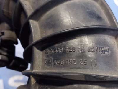 Патрубок воздушного фильтра Mercedes-Benz Vito W 639 (2003-2010) дорестайл