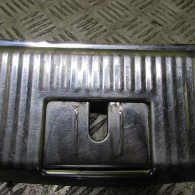 Защита замка крышки багажника Volkswagen Touareg (2007-2010) рестайл