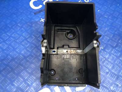 Кріплення (корпус) акумулятора Ford Escape 3 FL ( 2012 - 2019 )