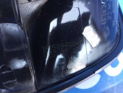 Фонарь крышки багажника правый Volkswagen Touareg (2007-2010) рестайл