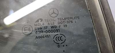 Стекло форточки двери задней правой Mercedes ML W164 (2005-2011)