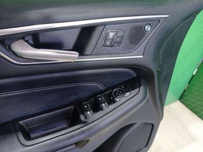 Обшивка (карта) двери передней левой Ford Edge (2015-2024)