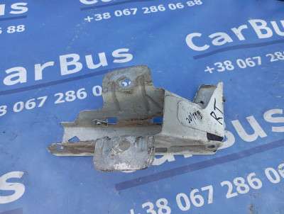 Кронштейн (кріплення) крила лівий Renault Trafic II, Opel Vivaro II, Nissan Primastar II (2006-2014) рестайл