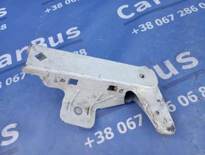 Кронштейн (кріплення) крила лівий Renault Trafic II, Opel Vivaro II, Nissan Primastar II (2006-2014) рестайл