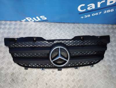 Решітка радіатора Mercedes-Benz Sprinter W 906 (2006-2014) дорестайл