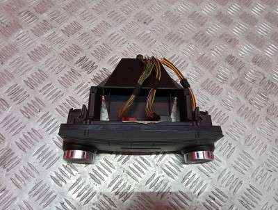 Панель управления климат-контроля Volkswagen Touareg (2007-2010) рестайл - 2