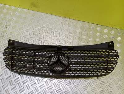 Решітка радіатора Mercedes-Benz Vito W 639 (2010-2014) рестайл
