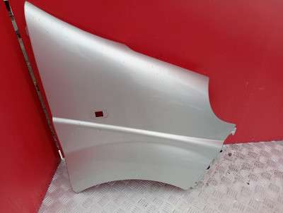 Крыло переднее правое Renault Trafic II, Opel Vivaro II, Nissan Primastar II (2006-2014) рестайл