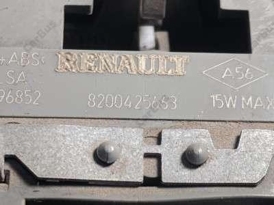 Плафон салона (фонарь) Renault Trafic II, Opel Vivaro II, Nissan Primastar II (2006-2014) рестайл