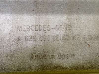 Накладка декоративная (молдинг) передней правой двери Mercedes-Benz Vito W 639 (2010-2014) рестайл