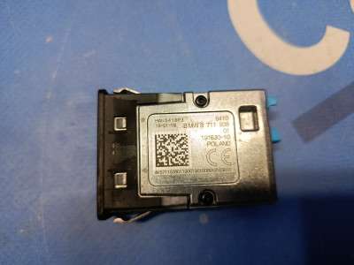 Разъем USB BMW X7 G07 (2018-2022)