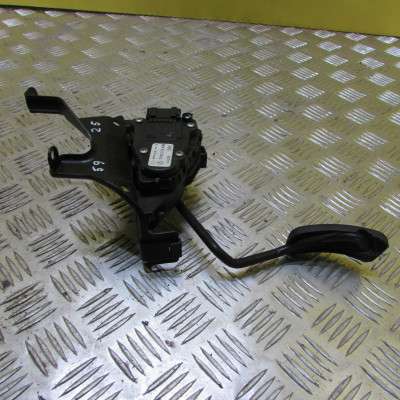 Педаль газа Renault Trafic II, Opel Vivaro II, Nissan Primastar II (2006-2014) рестайл
