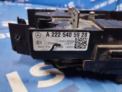 Блок запобіжників Mercedes-Benz S 560