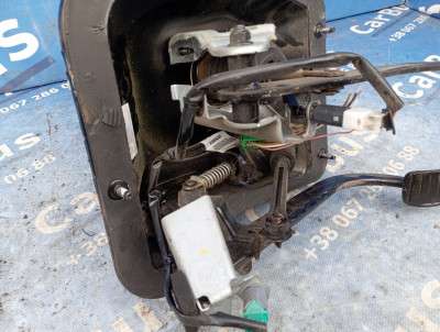 Педальний вузол Renault Trafic II, Opel Vivaro II, Nissan Primastar II (2006-2014) рестайл