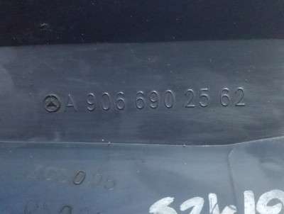 Накладка декоративна (молдинг) переднього лівого крила Mercedes-Benz Sprinter W 906 (2006-2014) дорестайл