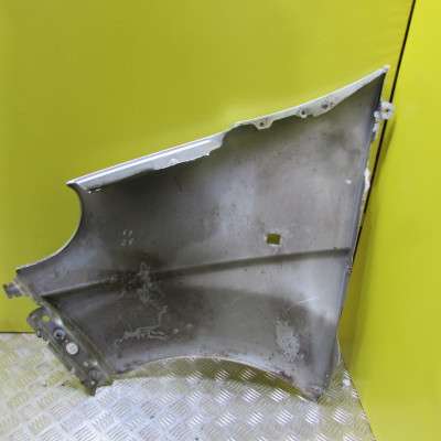 Крыло переднее правое Renault Trafic II, Opel Vivaro II, Nissan Primastar II (2006-2014) рестайл