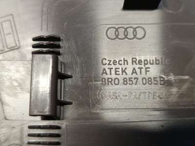 Декоративна накладка на торпедо Audi Q5 (2014-2017) LCI