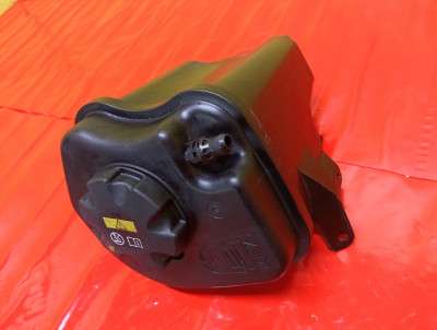 Бачок расширительный (антифриз) BMW X5 F15 (2013-2018)