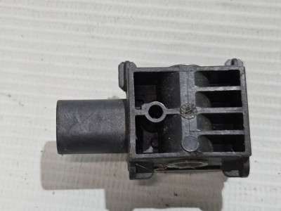 Датчик удара боковой Mercedes ML W164 (2005-2011)