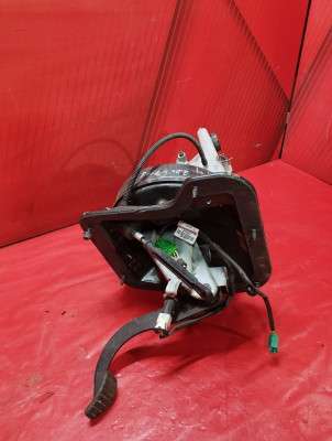 Педальный узел Renault Trafic II, Opel Vivaro II, Nissan Primastar II (2006-2014) рестайл