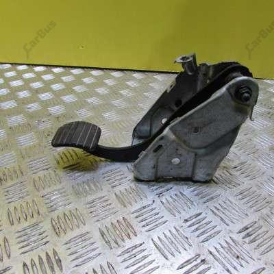 Педаль тормоза Renault Trafic II, Opel Vivaro II, Nissan Primastar II (2006-2014) рестайл