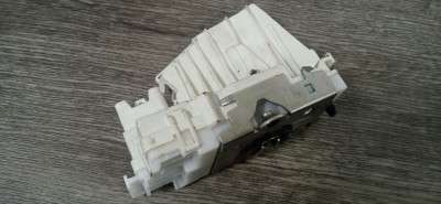 Замок дверей задньої правої Mercedes ML W164 (2005-2011)