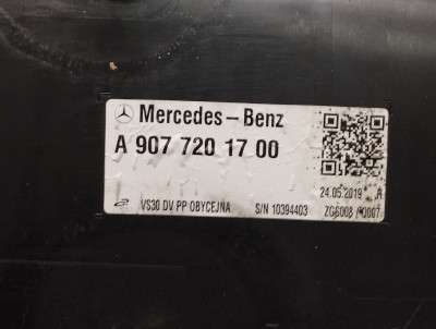 Обшивка (карта) дверей передньої правої Mercedes-Benz Sprinter W907 (2014-2024)