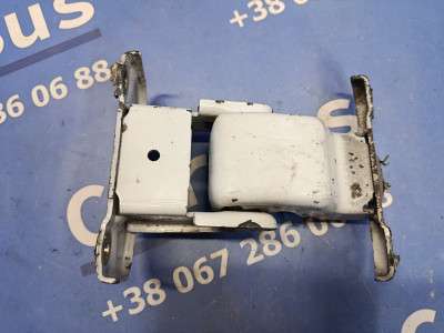 Петля двері розпашной Renault Trafic II, Opel Vivaro II, Nissan Primastar II (2006-2014) рестайл